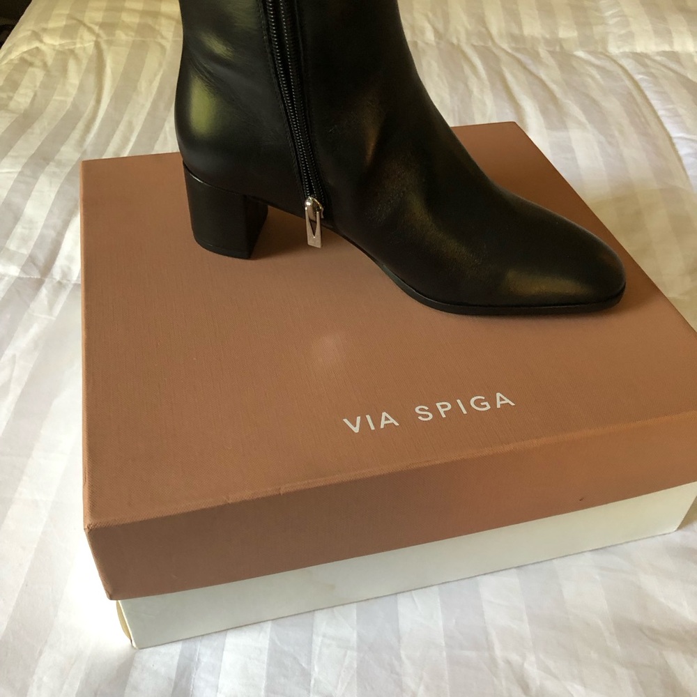 NIB Bia Spiga Black leather Vail Bootie - Picture 2 of 5